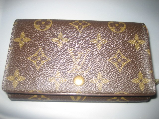 real louis vuitton monogram pattern